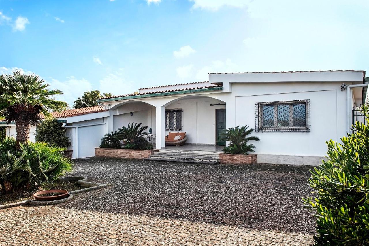 Villa Eva Crispiano Exterior photo